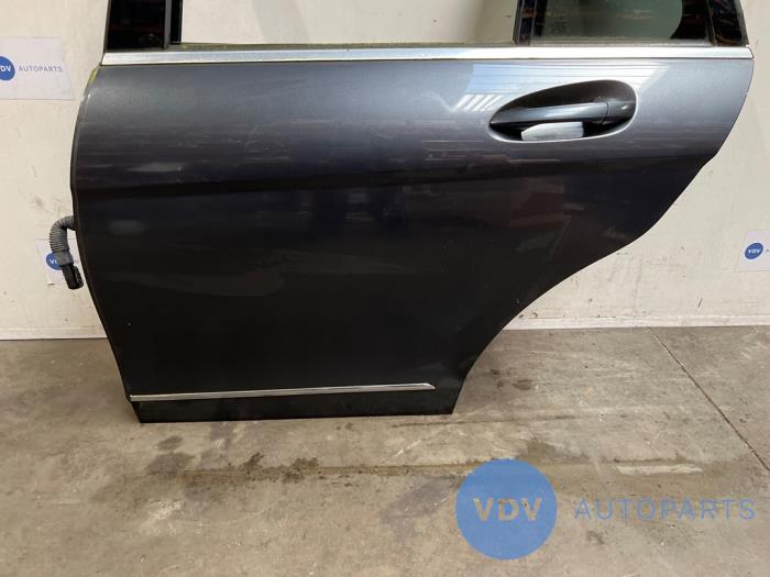 Tür 4-türig links hinten Mercedes C-Klasse