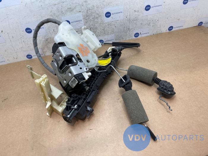 Deurslot Mechaniek 4Deurs rechts-voor Mercedes CLS-Klasse