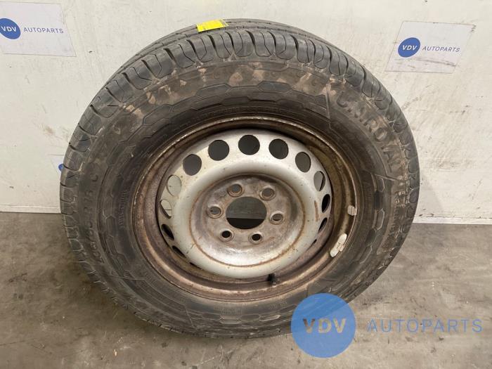 Felge + Reifen Mercedes Sprinter