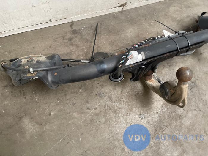 Hak holowniczy Mercedes B-Klasse