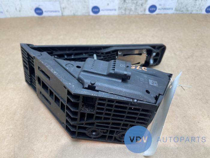 Pedal gazu Mercedes GLC-Klasse