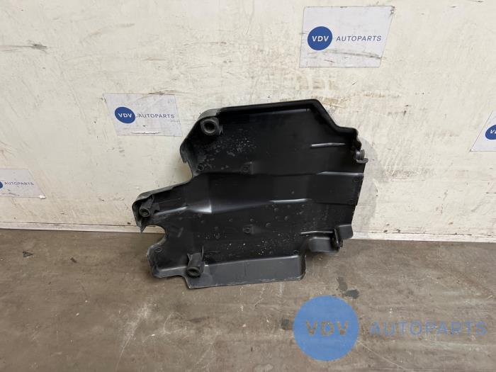 Pokrywa silnika Mercedes Vito