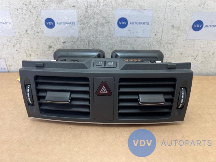 Dashboard vent Mercedes C-Klasse