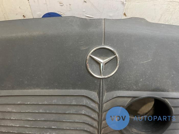 Pokrywa silnika Mercedes B-Klasse