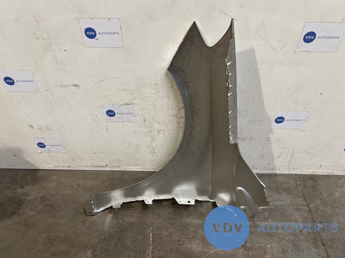 Aile avant droite Mercedes B-Klasse