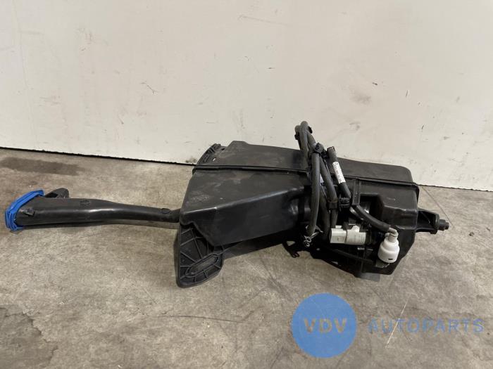 Front windscreen washer reservoir Mercedes C-Klasse