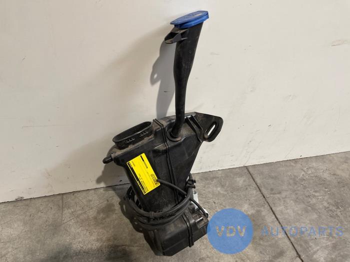 Front windscreen washer reservoir Mercedes C-Klasse