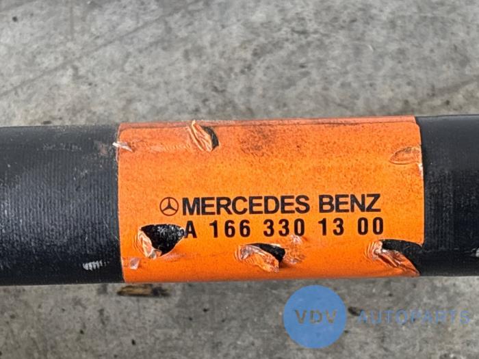 Os napedowa prawy przód Mercedes GLE