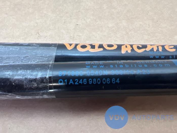 Zestaw amortyzatorów gazowych pokrywy silnika Mercedes B-Klasse