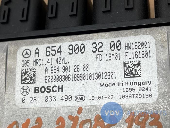 Engine management computer Mercedes E-Klasse