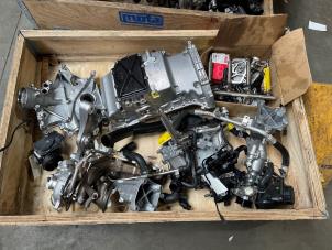 Gebruikte Injector brug Mercedes C (C204) 1.6 C-180 16V BlueEfficiency Prijs € 242,00 Inclusief btw aangeboden door Autoparts Van De Velde