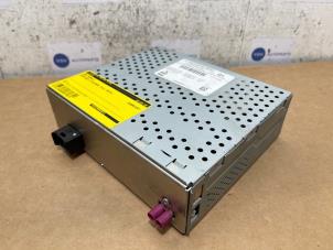 Gebruikte DAB module Mercedes E (W213) E-220d 2.0 Turbo 16V Prijs € 90,75 Inclusief btw aangeboden door Autoparts Van De Velde