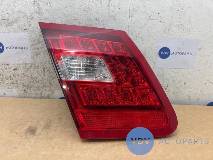 Achterlicht links Mercedes E-Klasse