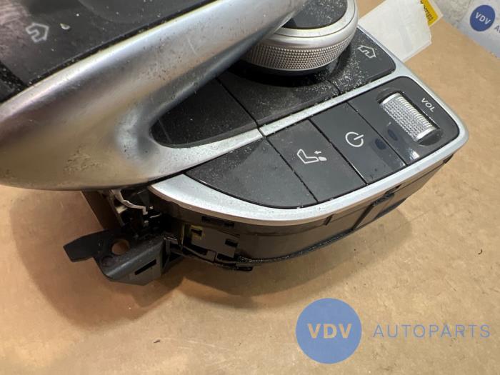 Bedienung BordSteuergerät Mercedes E-Klasse