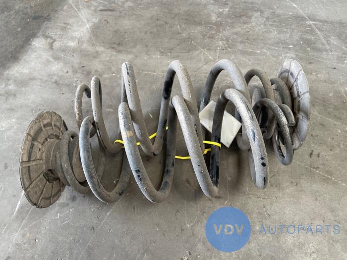 Rear coil spring Mercedes Vito