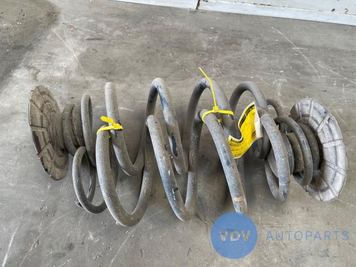 Rear coil spring Mercedes Vito