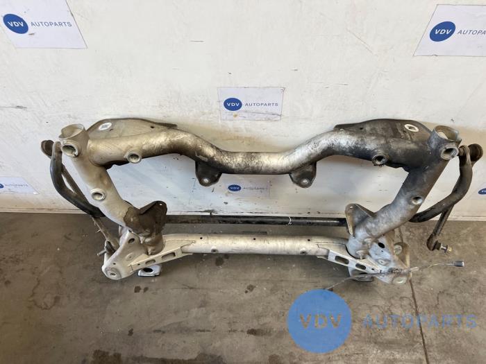 Rama pomocnicza Mercedes E-Klasse