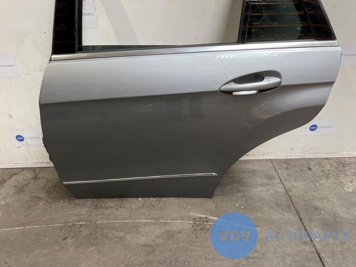 Portier 4Deurs links-achter Mercedes E-Klasse