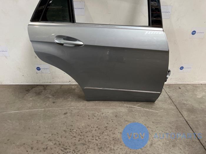 Rear door 4-door, right Mercedes E-Klasse