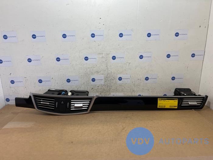 Dashboard decoration strip Mercedes E-Klasse