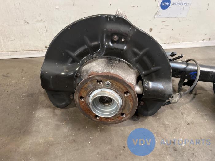 Knuckle, front right Mercedes A-Klasse