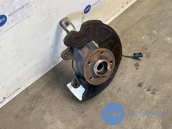 Achsschenkel rechts vorne Mercedes Vito