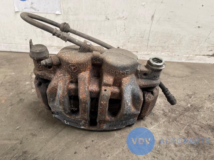 Bremszange links vorne Mercedes Vito