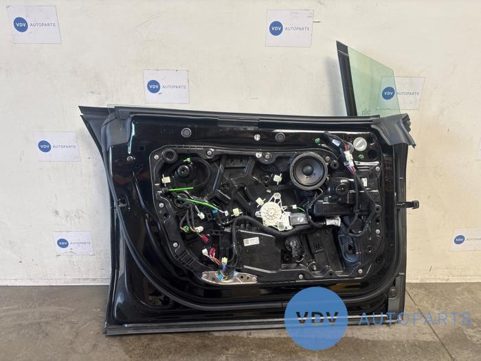 Door 4-door, front left Mercedes EQS