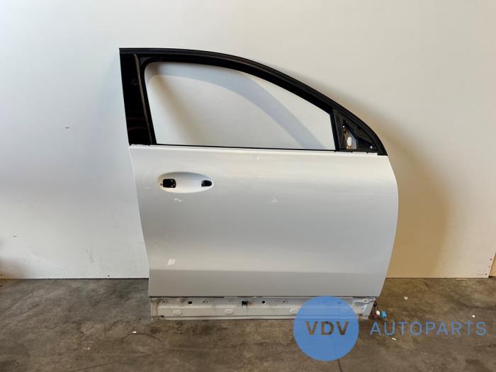 Front door 4-door, right Mercedes GLA