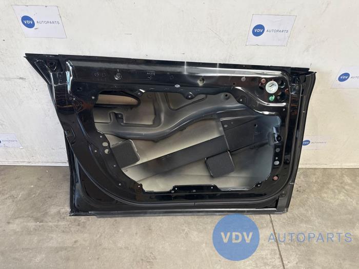 Door 4-door, front left Mercedes EQS