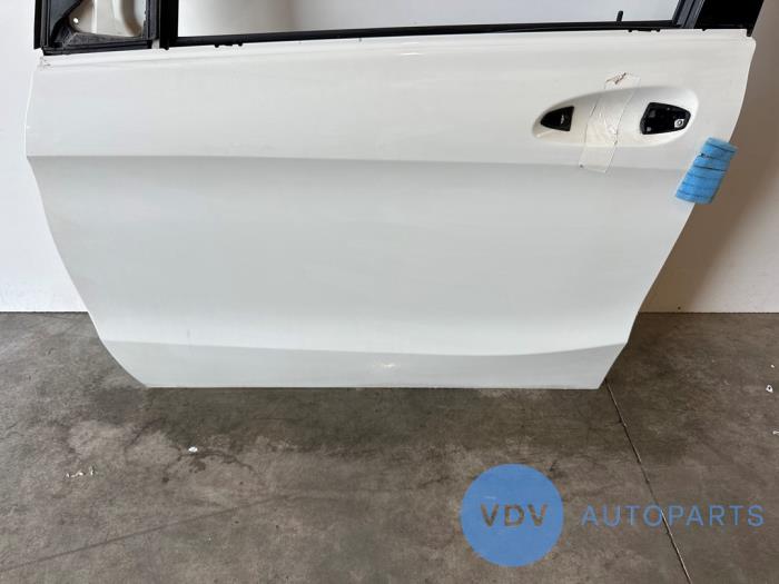 Puerta de 4 puertas izquierda delante Mercedes B-Klasse