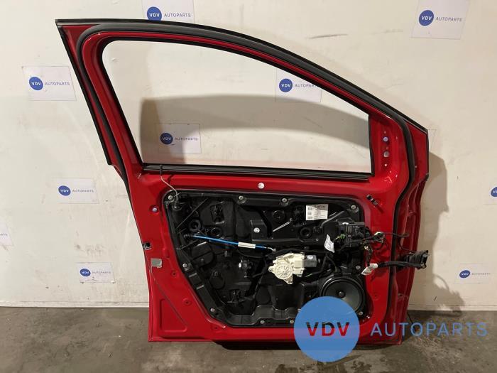 Puerta de 4 puertas izquierda delante Mercedes B-Klasse