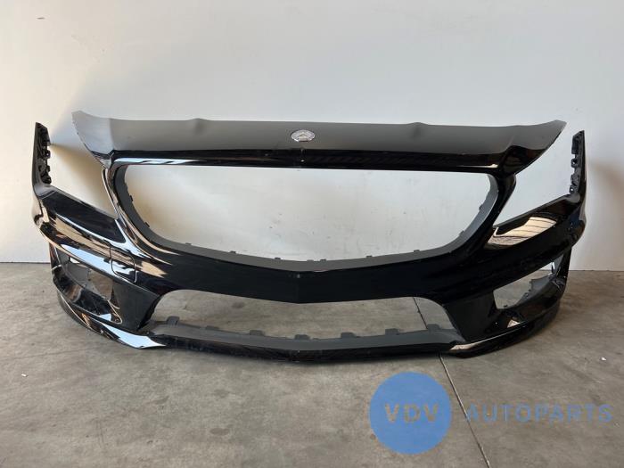 Zderzak przedni Mercedes CLA