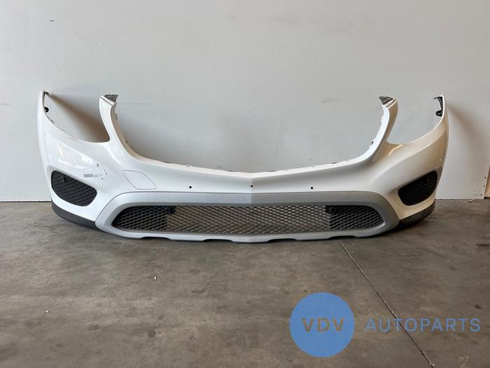 Zderzak przedni Mercedes GLC-Klasse