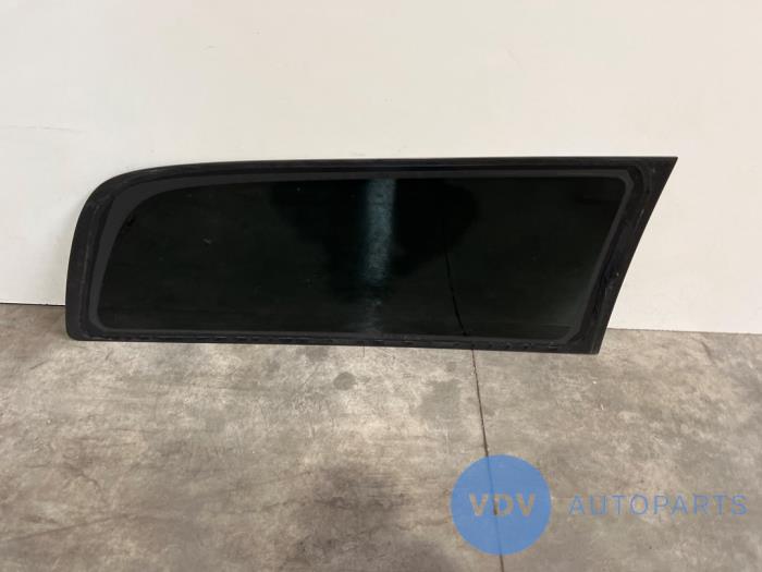 Ruit achter Mercedes Vito