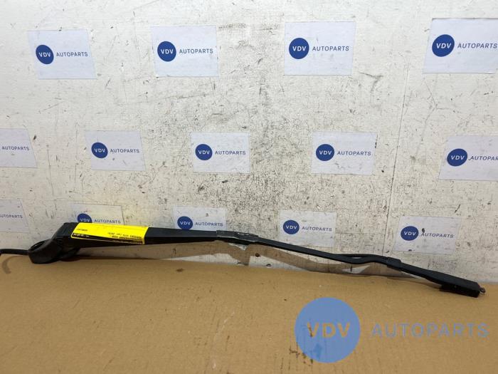 Scheibenwischerarm vorne Mercedes Vito