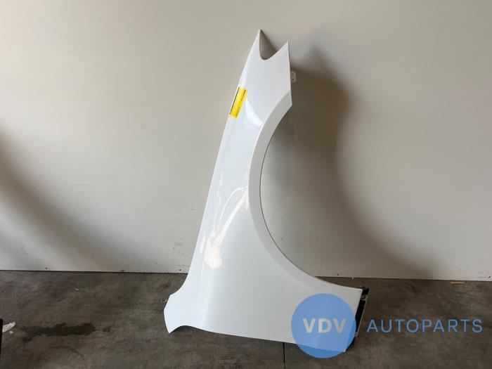 Front wing, right Mercedes E-Klasse