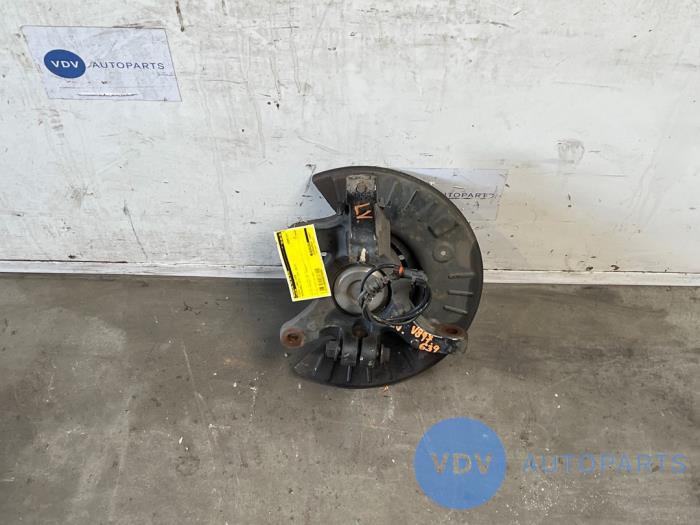 Fusee links-voor Mercedes Vito