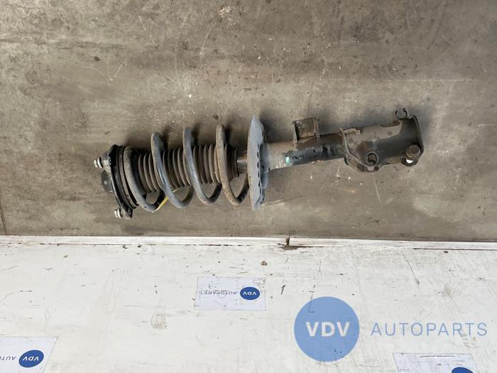 Amortyzator wstrzasów prawy przód Mercedes Vito