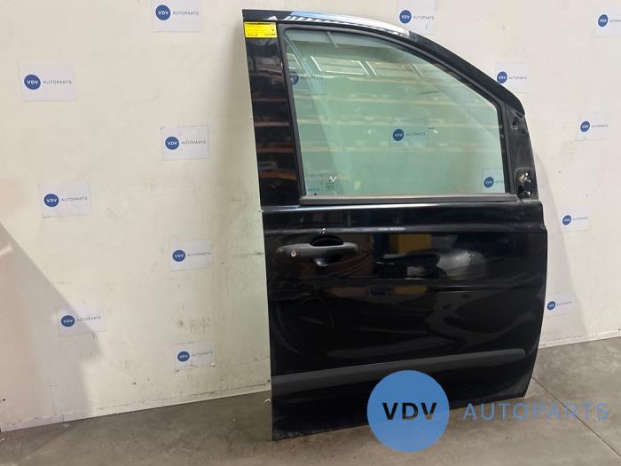 Door 2-door, right Mercedes Vito