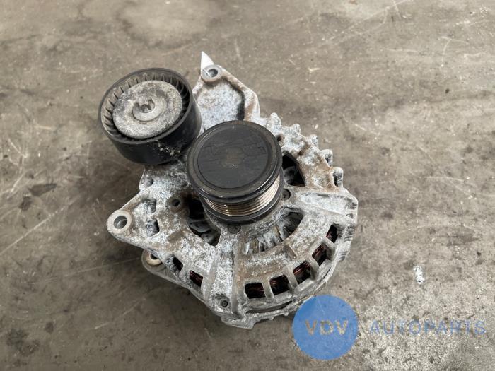 Dynamo Mercedes E-Klasse