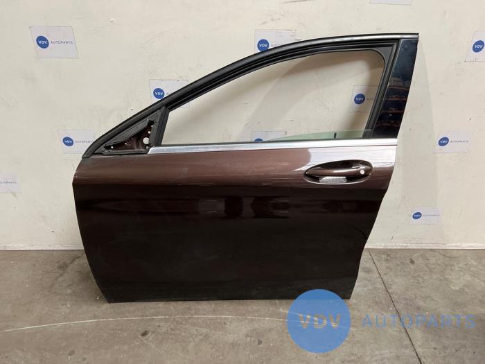 Puerta de 4 puertas izquierda delante Mercedes GLA Puerta de 4 puertas izquierda delante Mercedes GLA