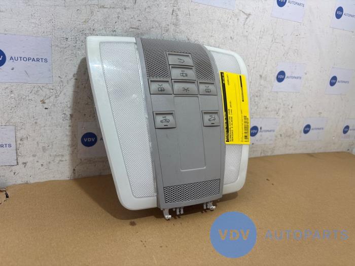 Oswietlenie wewnetrzne przód Mercedes E-Klasse