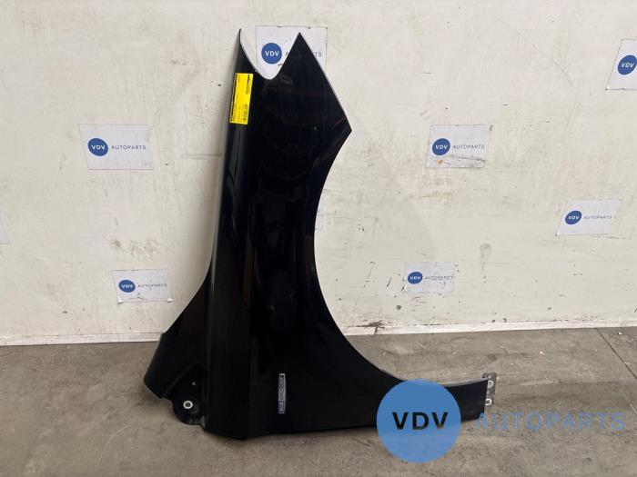 Front wing, right Mercedes B-Klasse