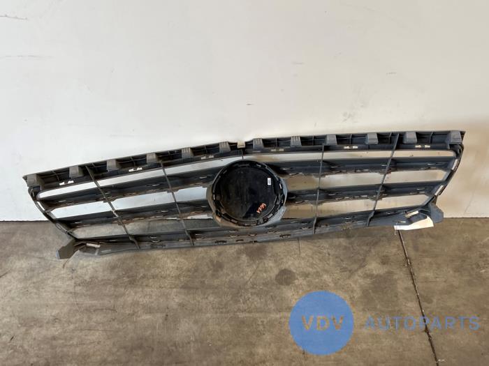 Grill Mercedes B-Klasse