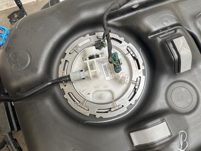 Tank Mercedes GLB-Klasse