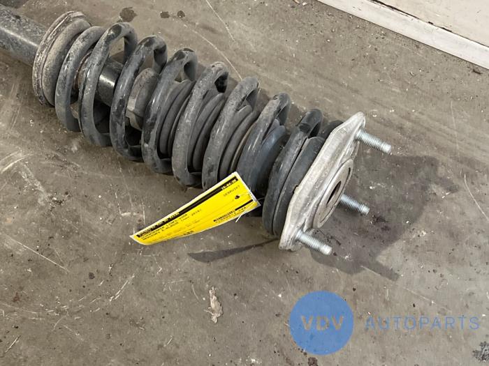 Fronts shock absorber, left Mercedes E-Klasse
