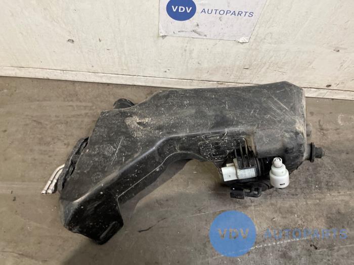 Front windscreen washer reservoir Mercedes E-Klasse