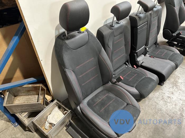 Fotele + kanapa (kompletne) Mercedes GLB-Klasse