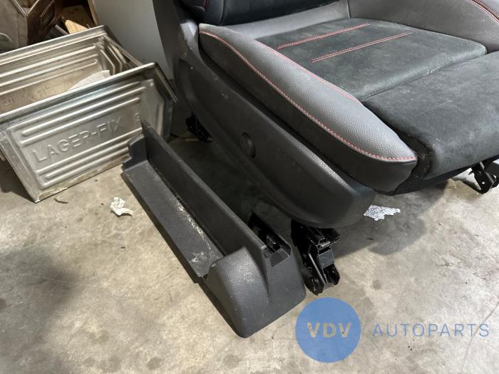 Fotele + kanapa (kompletne) Mercedes GLB-Klasse